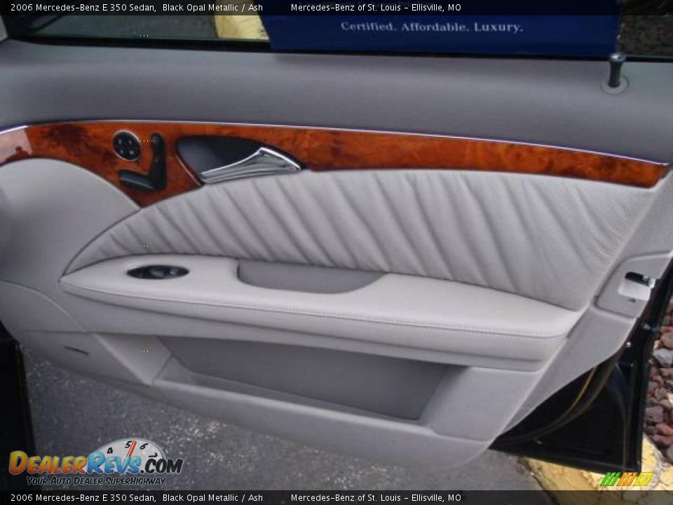 2006 Mercedes-Benz E 350 Sedan Black Opal Metallic / Ash Photo #24