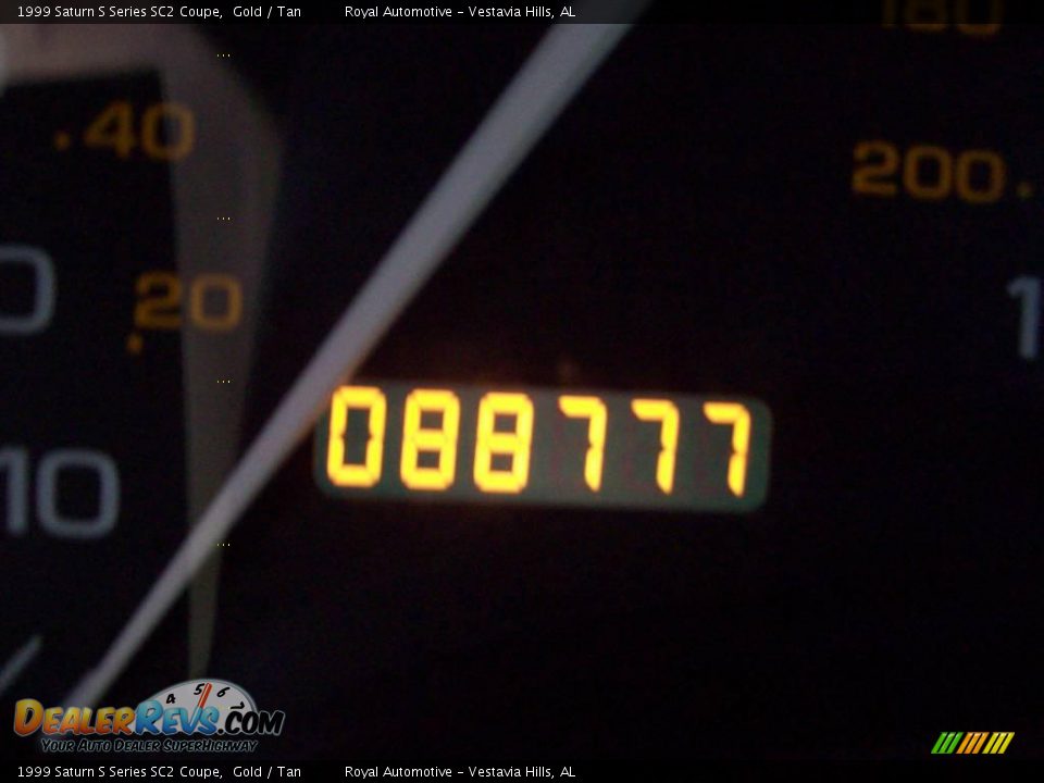 1999 Saturn S Series SC2 Coupe Gold / Tan Photo #16