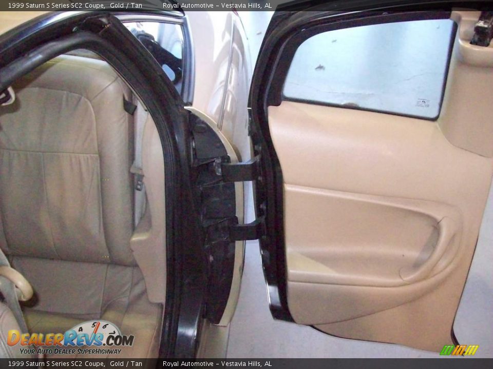 1999 Saturn S Series SC2 Coupe Gold / Tan Photo #20