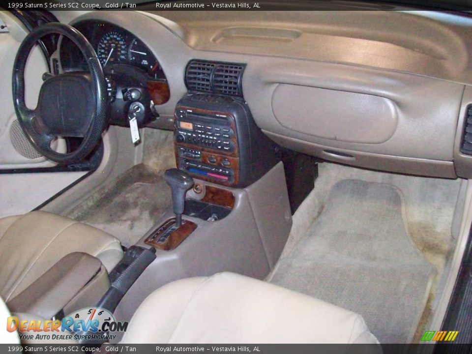 1999 Saturn S Series SC2 Coupe Gold / Tan Photo #24