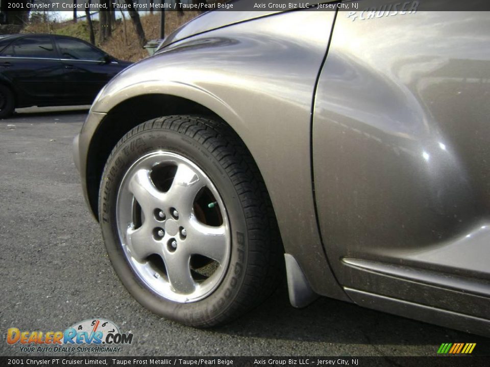 2001 Chrysler PT Cruiser Limited Taupe Frost Metallic / Taupe/Pearl Beige Photo #6