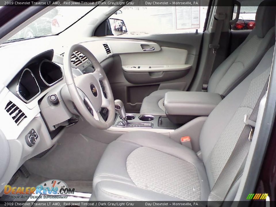 2009 Chevrolet Traverse LT AWD Red Jewel Tintcoat / Dark Gray/Light Gray Photo #5