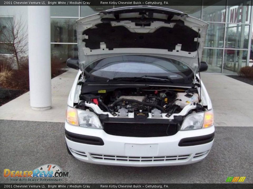 2001 Chevrolet Venture LS Bright White / Medium Gray Photo #16