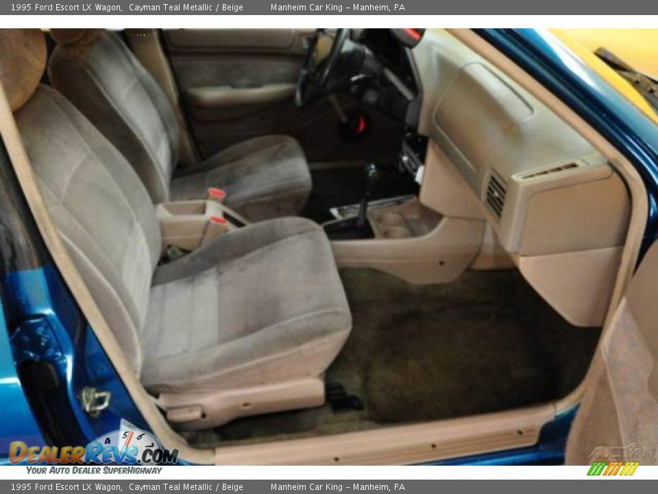 1995 Ford Escort LX Wagon Cayman Teal Metallic / Beige Photo #14