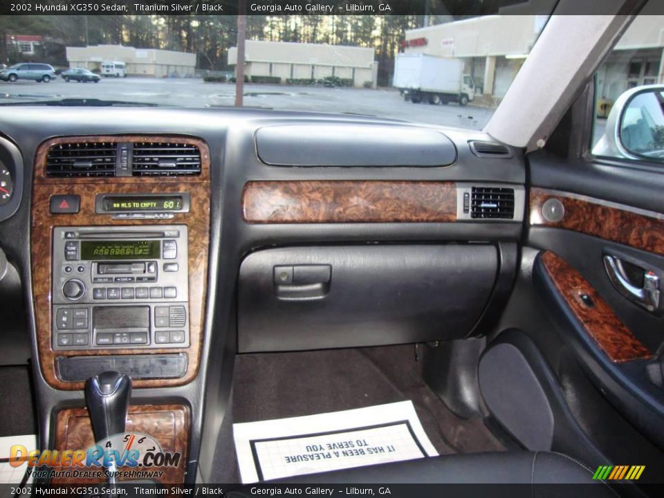 2002 Hyundai XG350 Sedan Titanium Silver / Black Photo #22