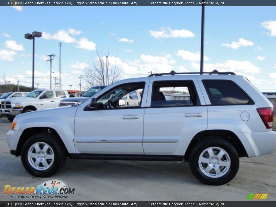 2010 Jeep Grand Cherokee Laredo 4x4 Bright Silver Metallic / Dark Slate Gray Photo #2