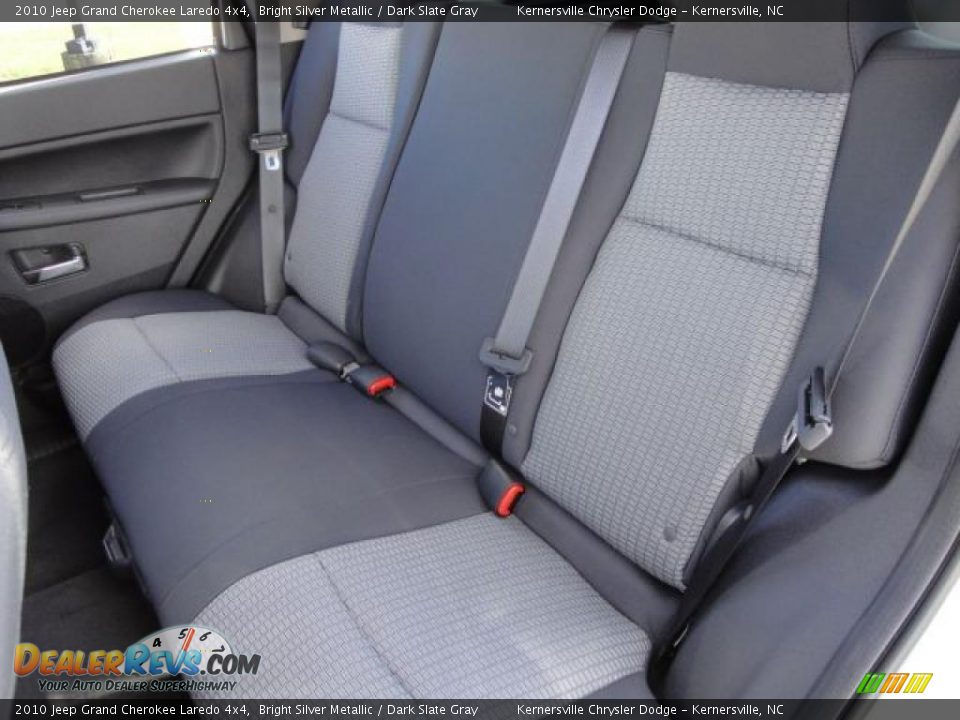 2010 Jeep Grand Cherokee Laredo 4x4 Bright Silver Metallic / Dark Slate Gray Photo #10
