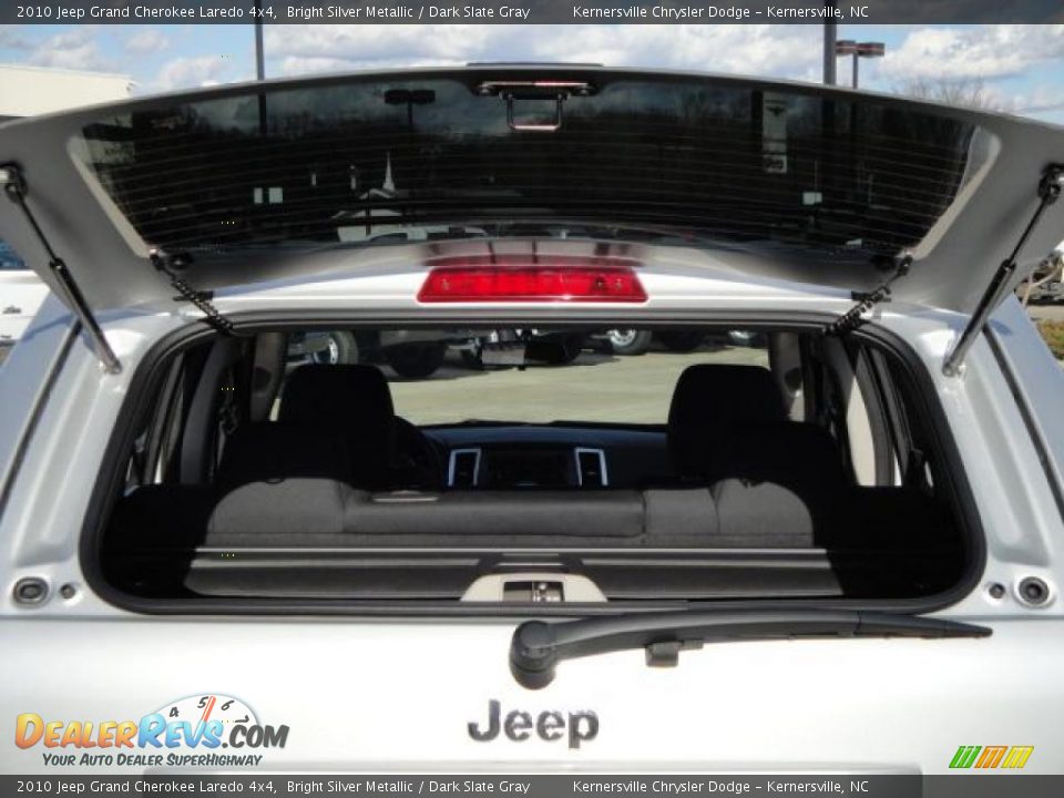 2010 Jeep Grand Cherokee Laredo 4x4 Bright Silver Metallic / Dark Slate Gray Photo #11