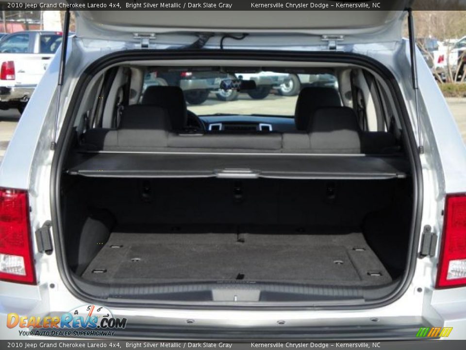 2010 Jeep Grand Cherokee Laredo 4x4 Bright Silver Metallic / Dark Slate Gray Photo #12