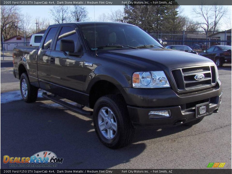 2005 Ford F150 STX SuperCab 4x4 Dark Stone Metallic / Medium Flint Grey Photo #4