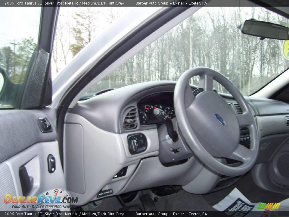 2006 Ford Taurus SE Silver Frost Metallic / Medium/Dark Flint Grey Photo #8