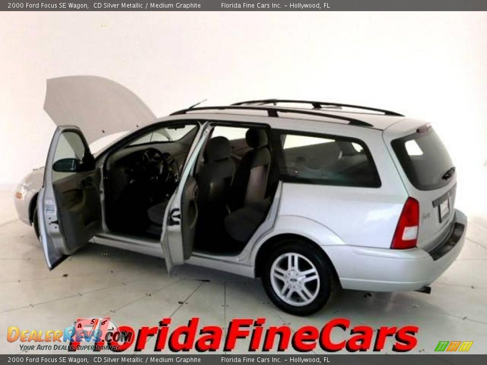 2000 Ford Focus SE Wagon CD Silver Metallic / Medium Graphite Photo #8