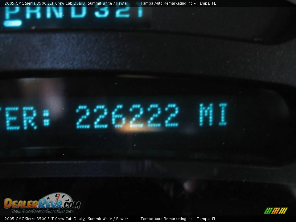 2005 GMC Sierra 3500 SLT Crew Cab Dually Summit White / Pewter Photo #35