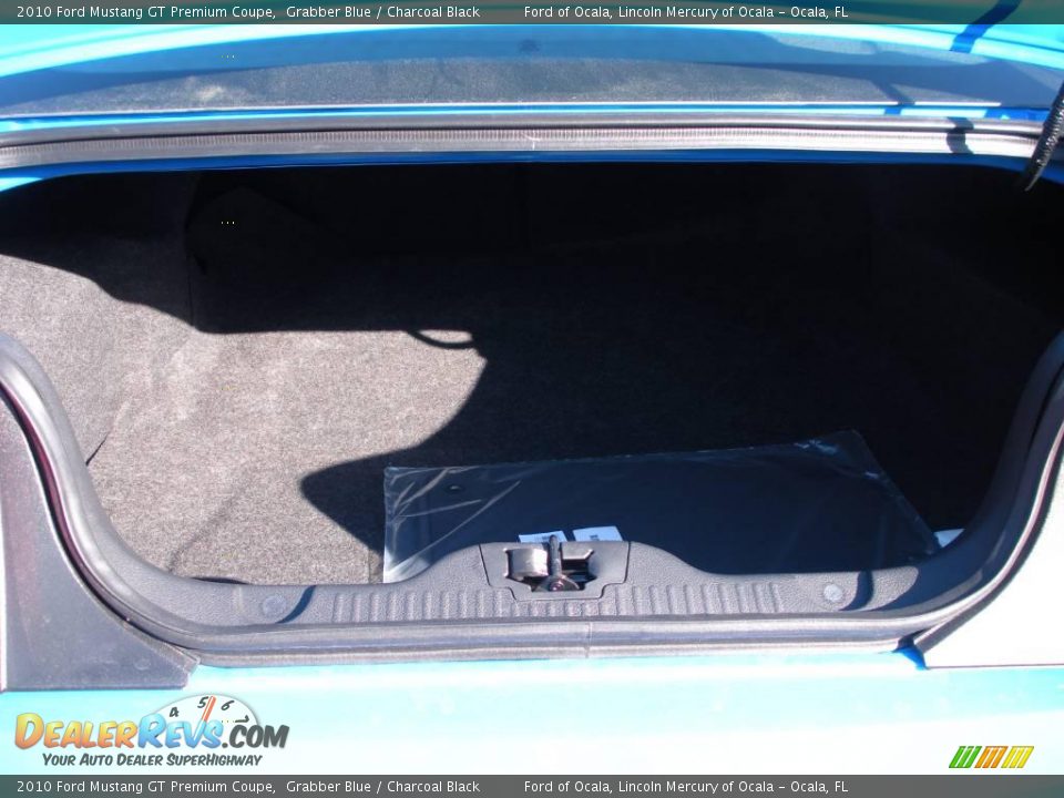 2010 Ford Mustang GT Premium Coupe Grabber Blue / Charcoal Black Photo #10