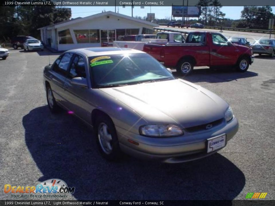 1999 Chevrolet Lumina LTZ Light Driftwood Metallic / Neutral Photo #3
