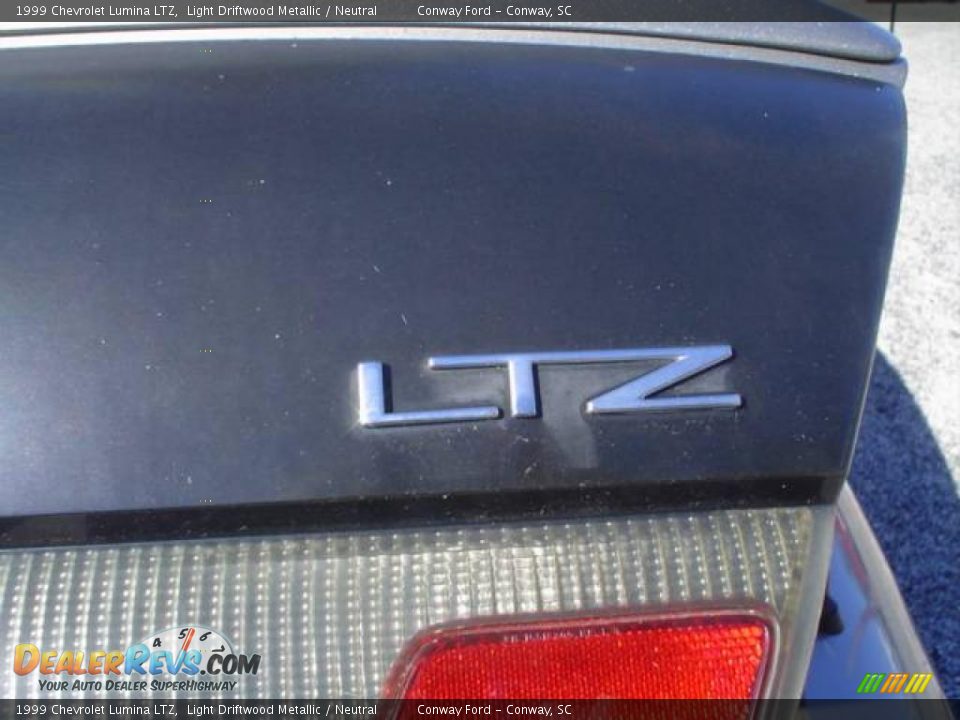 1999 Chevrolet Lumina LTZ Light Driftwood Metallic / Neutral Photo #14