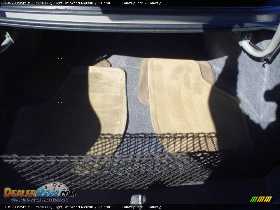 1999 Chevrolet Lumina LTZ Light Driftwood Metallic / Neutral Photo #15