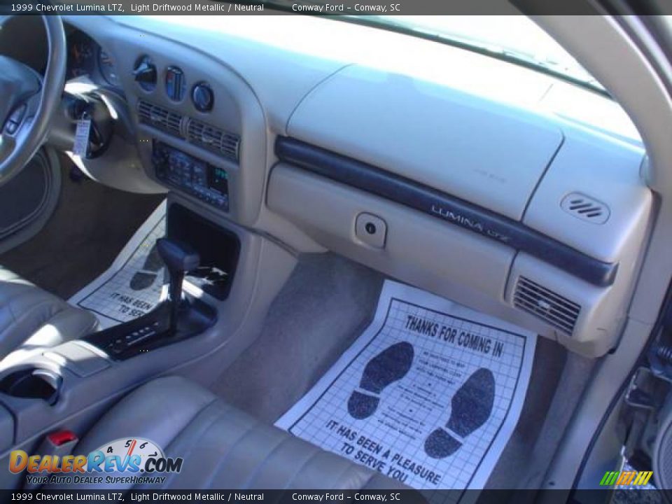 1999 Chevrolet Lumina LTZ Light Driftwood Metallic / Neutral Photo #18