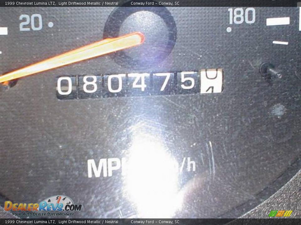 1999 Chevrolet Lumina LTZ Light Driftwood Metallic / Neutral Photo #25