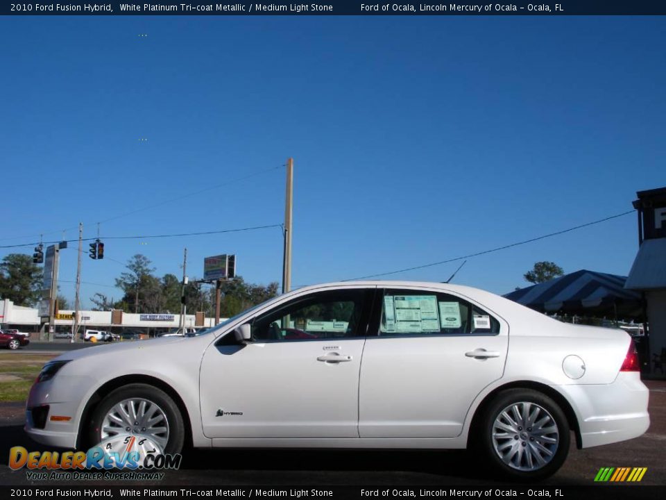 2010 Ford Fusion Hybrid White Platinum Tri-coat Metallic / Medium Light Stone Photo #2