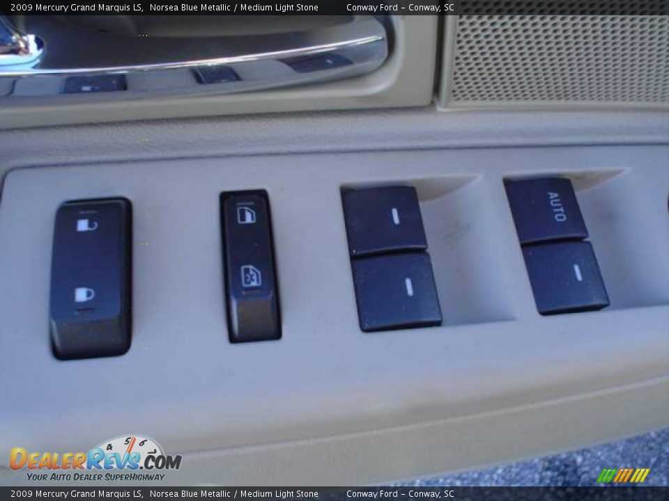 2009 Mercury Grand Marquis LS Norsea Blue Metallic / Medium Light Stone Photo #22