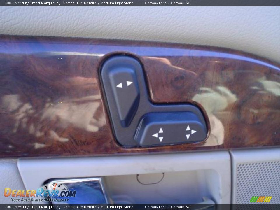 2009 Mercury Grand Marquis LS Norsea Blue Metallic / Medium Light Stone Photo #23