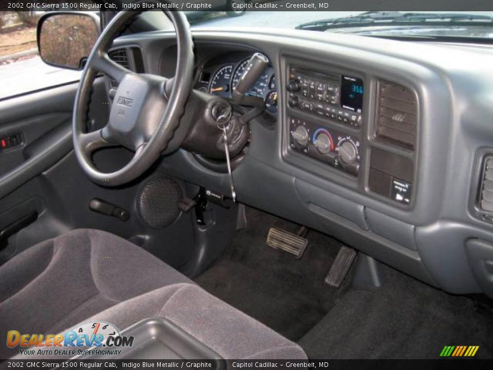 2002 GMC Sierra 1500 Regular Cab Indigo Blue Metallic / Graphite Photo #13