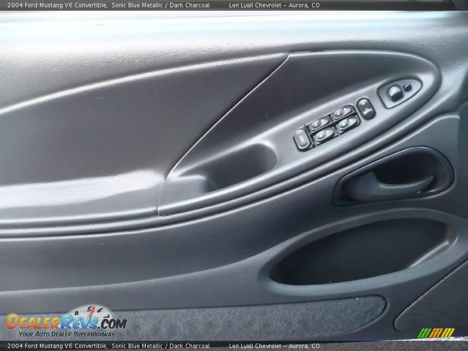 2004 Ford Mustang V6 Convertible Sonic Blue Metallic / Dark Charcoal Photo #7