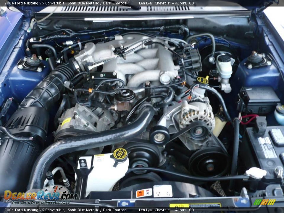 2004 Ford Mustang V6 Convertible Sonic Blue Metallic / Dark Charcoal Photo #15