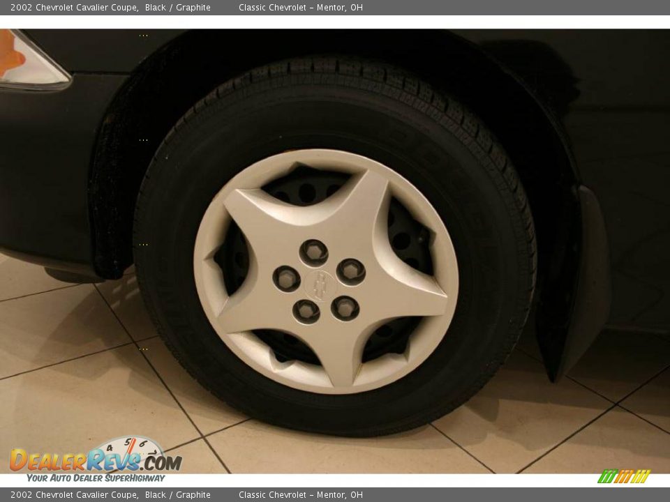 2002 Chevrolet Cavalier Coupe Black / Graphite Photo #18