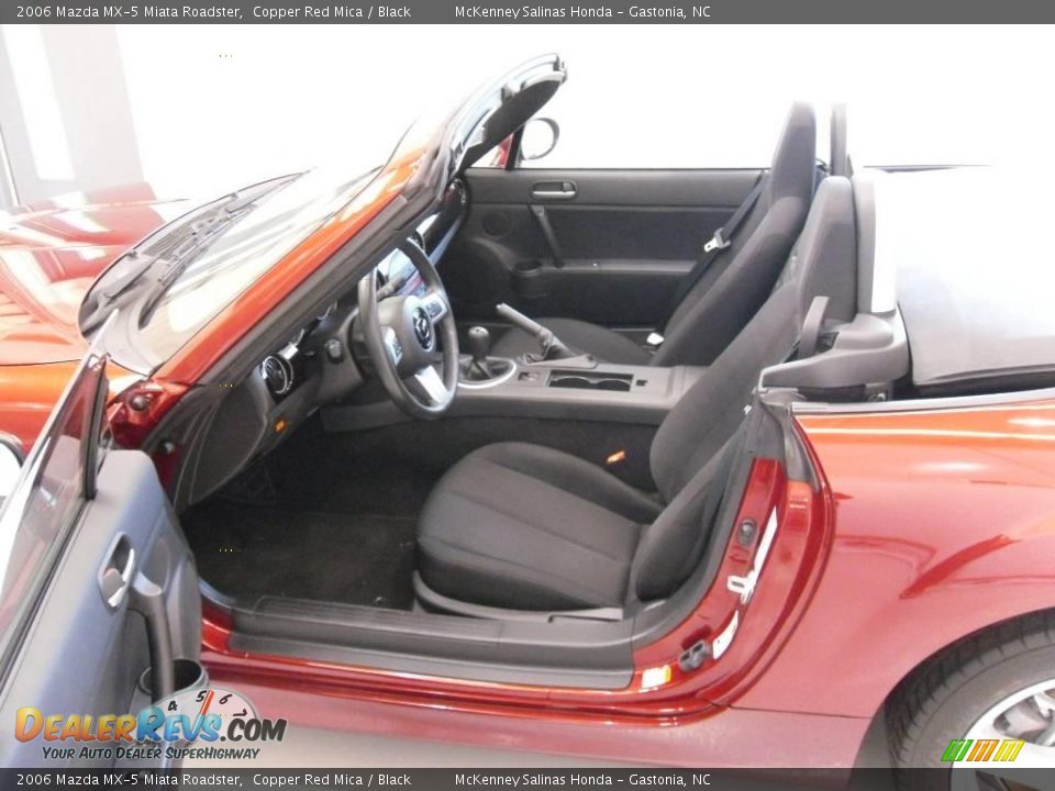 2006 Mazda MX-5 Miata Roadster Copper Red Mica / Black Photo #22