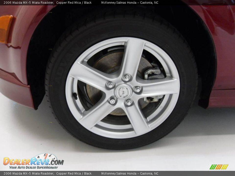 2006 Mazda MX-5 Miata Roadster Copper Red Mica / Black Photo #23