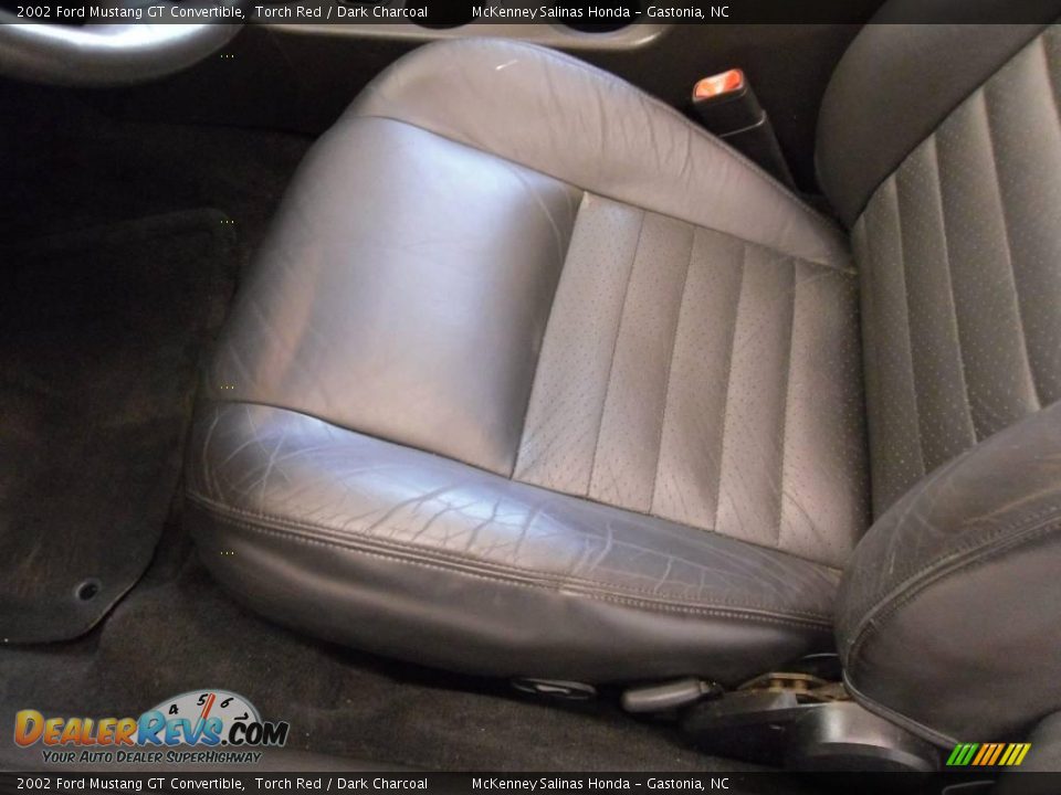 2002 Ford Mustang GT Convertible Torch Red / Dark Charcoal Photo #8