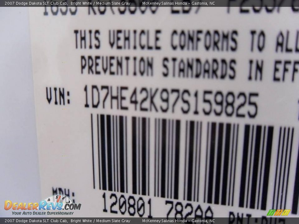 2007 Dodge Dakota SLT Club Cab Bright White / Medium Slate Gray Photo #10