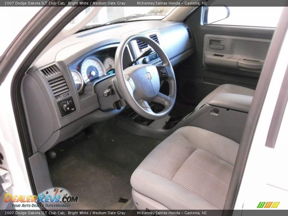 2007 Dodge Dakota SLT Club Cab Bright White / Medium Slate Gray Photo #14