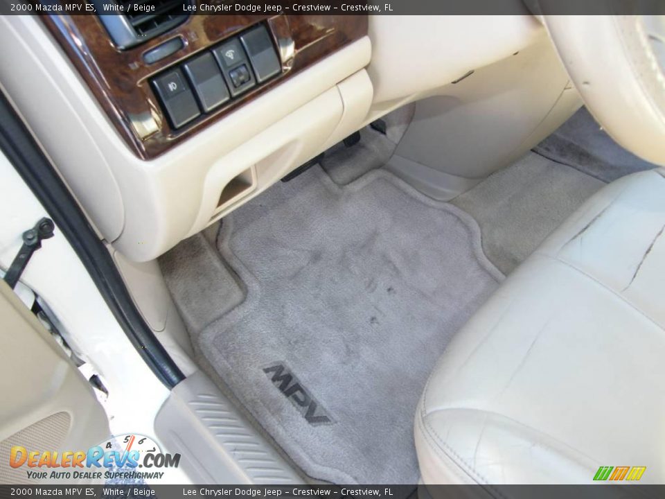 2000 Mazda MPV ES White / Beige Photo #16