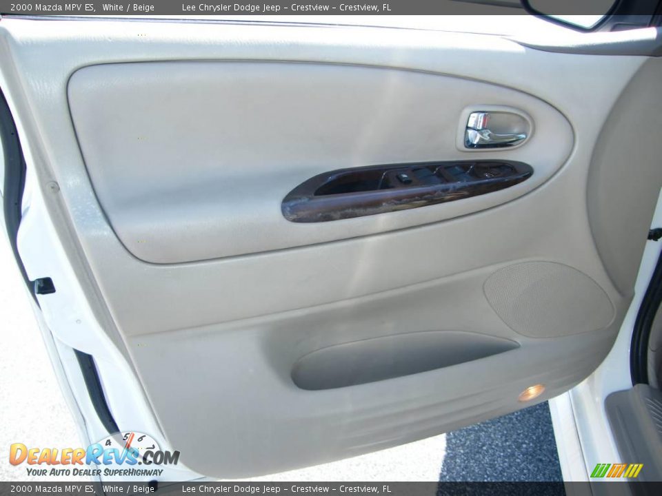 2000 Mazda MPV ES White / Beige Photo #17