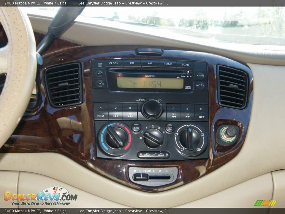 2000 Mazda MPV ES White / Beige Photo #20