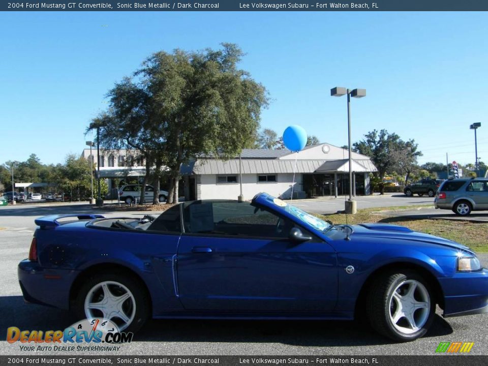 2004 Ford Mustang GT Convertible Sonic Blue Metallic / Dark Charcoal Photo #16