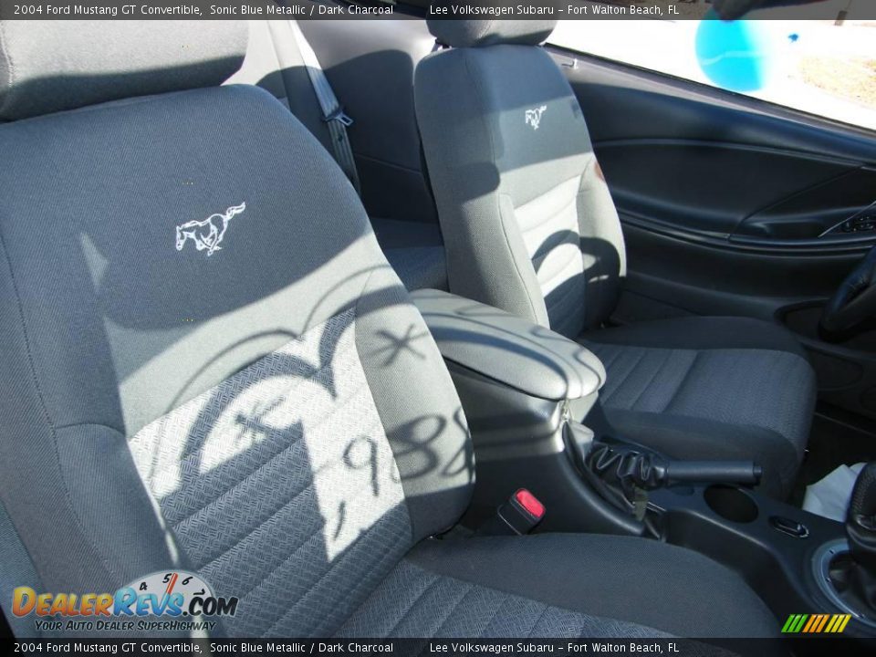 2004 Ford Mustang GT Convertible Sonic Blue Metallic / Dark Charcoal Photo #28