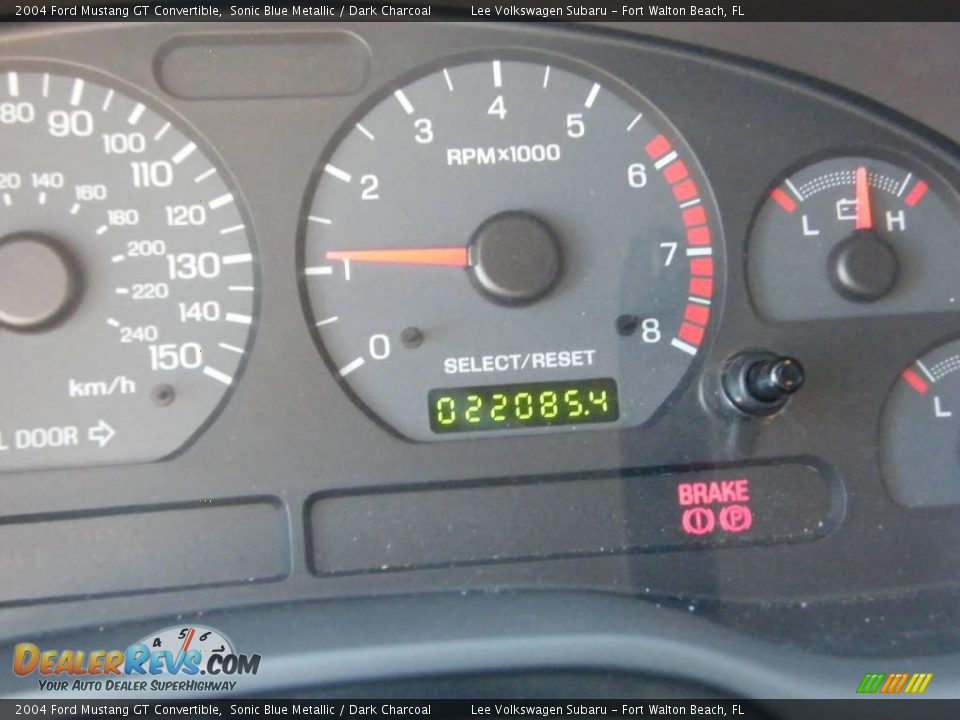 2004 Ford Mustang GT Convertible Sonic Blue Metallic / Dark Charcoal Photo #31