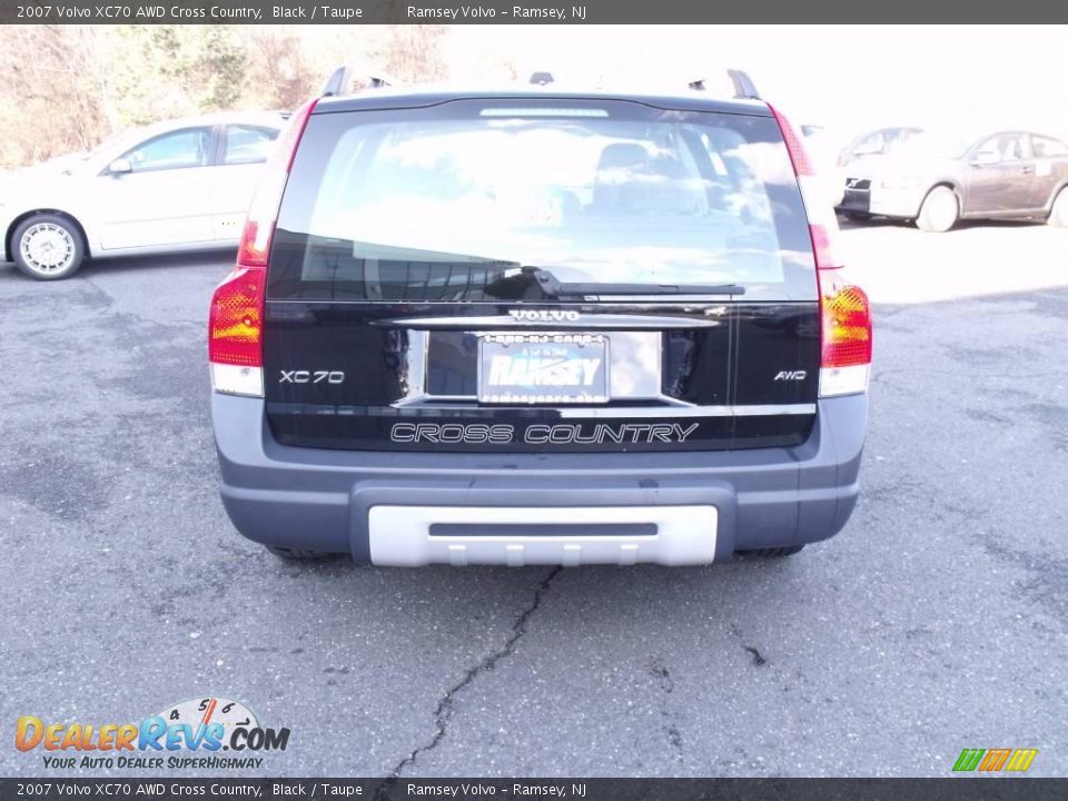2007 Volvo XC70 AWD Cross Country Black / Taupe Photo #4