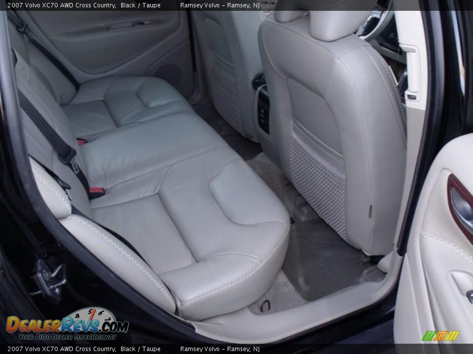 2007 Volvo XC70 AWD Cross Country Black / Taupe Photo #13