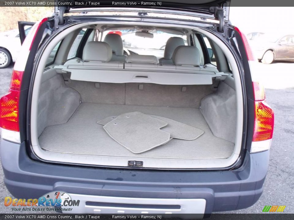 2007 Volvo XC70 AWD Cross Country Black / Taupe Photo #15