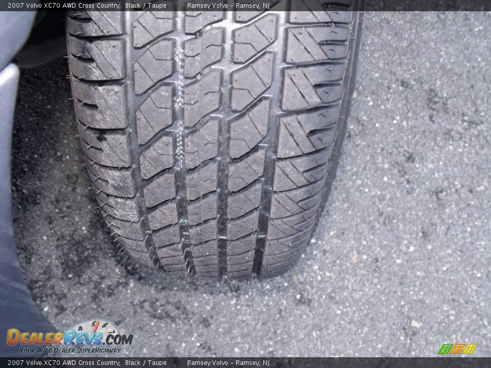 2007 Volvo XC70 AWD Cross Country Black / Taupe Photo #17