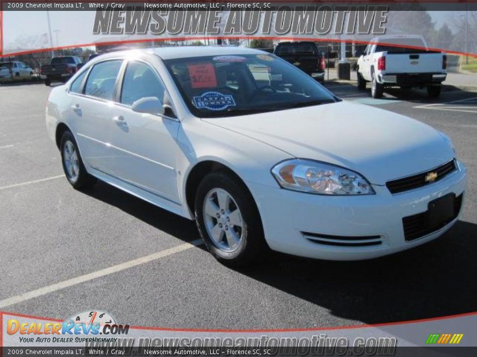 2009 Chevrolet Impala LT White / Gray Photo #1