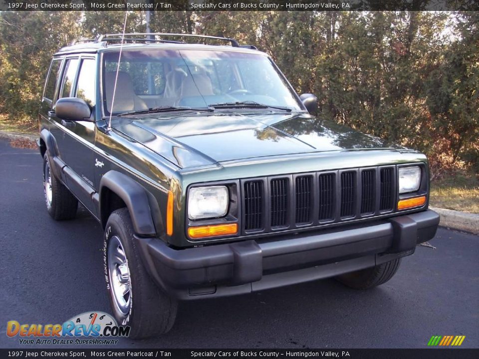 1997 Jeep Cherokee Sport Moss Green Pearlcoat / Tan Photo #13