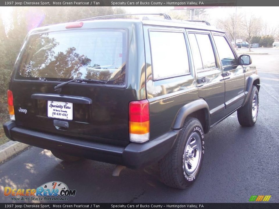 1997 Jeep Cherokee Sport Moss Green Pearlcoat / Tan Photo #20