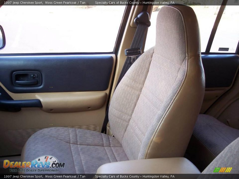 1997 Jeep Cherokee Sport Moss Green Pearlcoat / Tan Photo #32