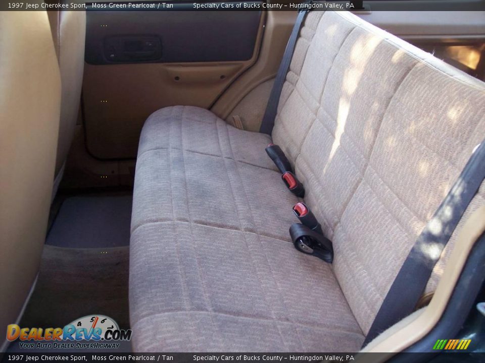 1997 Jeep Cherokee Sport Moss Green Pearlcoat / Tan Photo #35